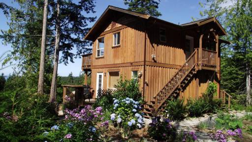 Secret Cove Cottage Suites in Vancouver, BC, was used in the filming of The Cabin in the Woods.